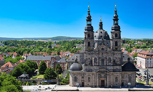 Der Fuldaer Dom ist nur wenige Minuten entfernt. - Fulda Cathedral is only a few minutes away.
